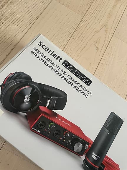 Focusrite Scarlett 2i2 Studio innspillingspakke