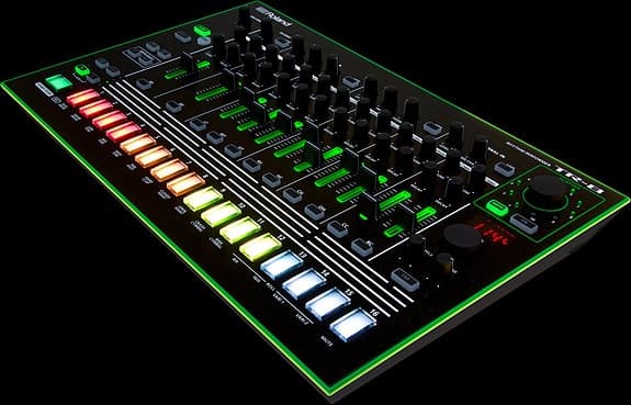 Roland Aira TR-8 trommemaskin / drum machine