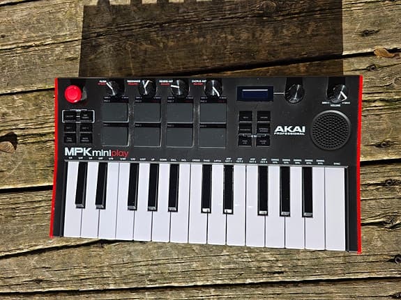 Akai MPK Mini Play Mk3 MIDI-keyboard / kontroller