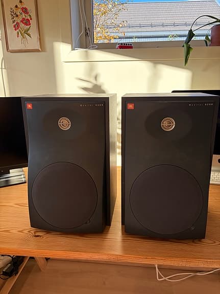 JBL 4208 Studio monitorer