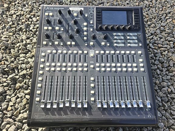 Utleie av digitalmikser Behringer X32 Producer