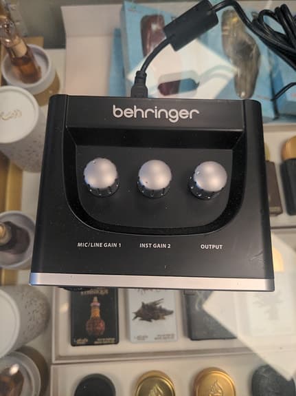 Behringer U-Phoria UM2 USB lydkort / audio interface