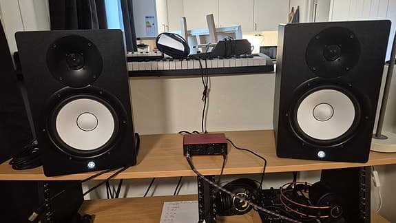Yamaha HS8 + Sub