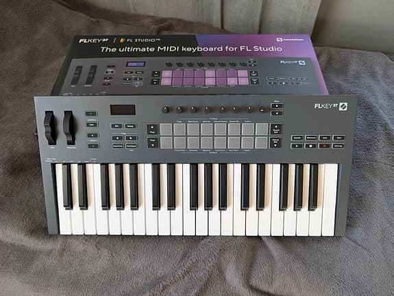 Novation FLkey 37 MIDI-keyboard for FL Studio – som ny, med originalemballasje