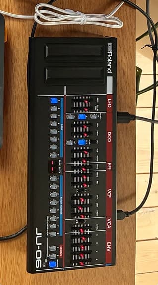 Roland Boutique Juno-06 synthesizer