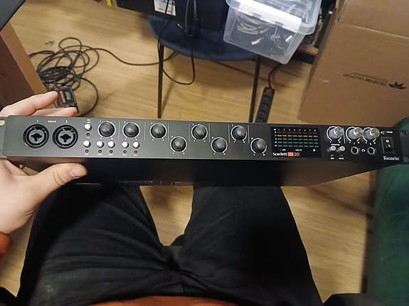 Focusrite Scarlett 18i20 2th gen