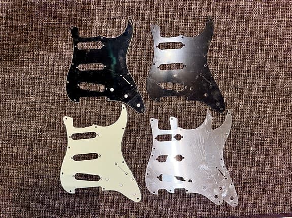 Stratocaster plekterbrett - Pickguard SHIELDING og backplate