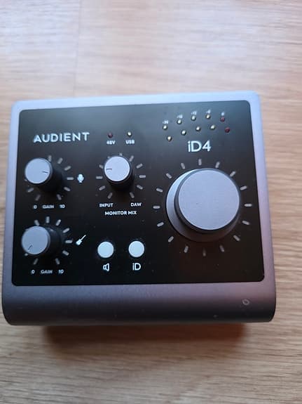 Audio interface - Audient iD4