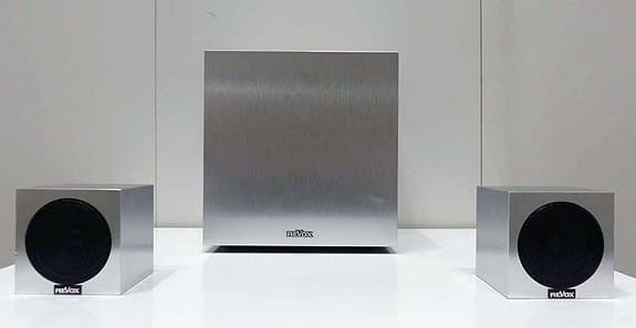 Revox kaiuttimia
