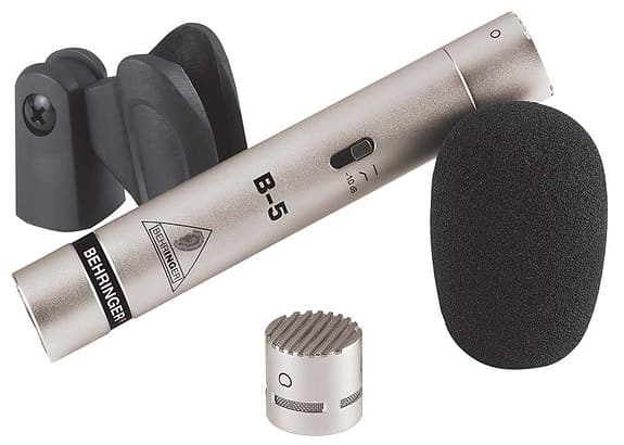 UUSI Behringer B5 PRO