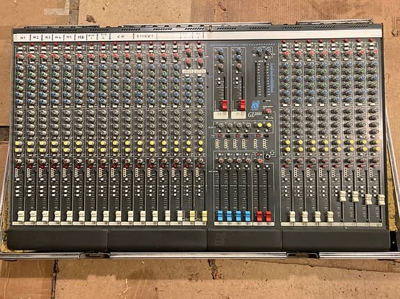 Allen & Heath GL2200 Äänimiksauspöytä - image 2