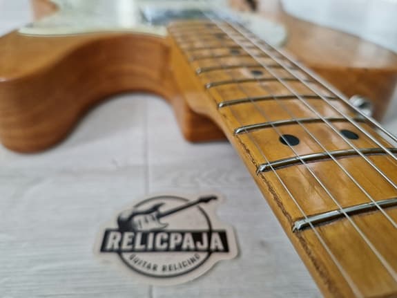 Sähkökitaran relikointi-, nitro refinish - ja trimmauspalvelu - image 9