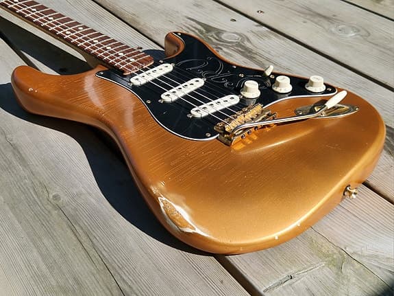 Sähkökitaran relikointi-, nitro refinish - ja trimmauspalvelu - image 2