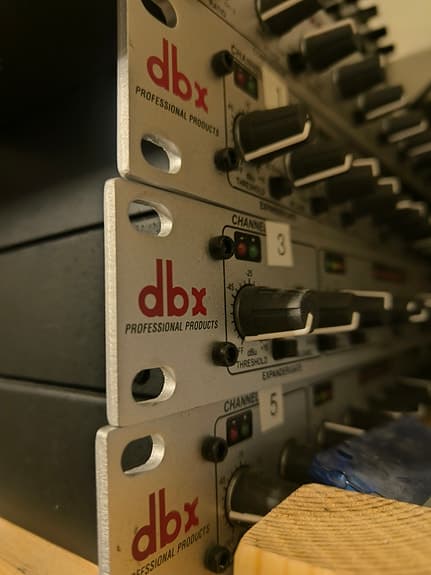 10x unit & Dbx räkkejä 166xl, 266xl, 1075 - image 2