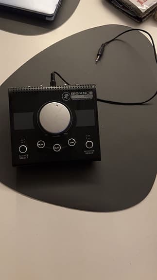 Big Knob Studio Monitor Audio Interface Musta