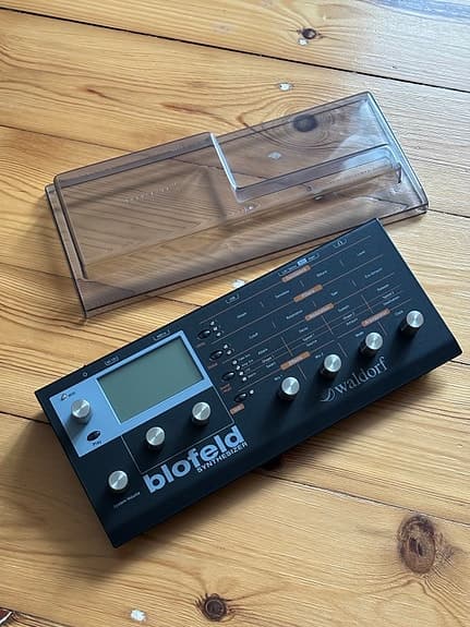 Waldorf Blofeld desktop Synthesizer