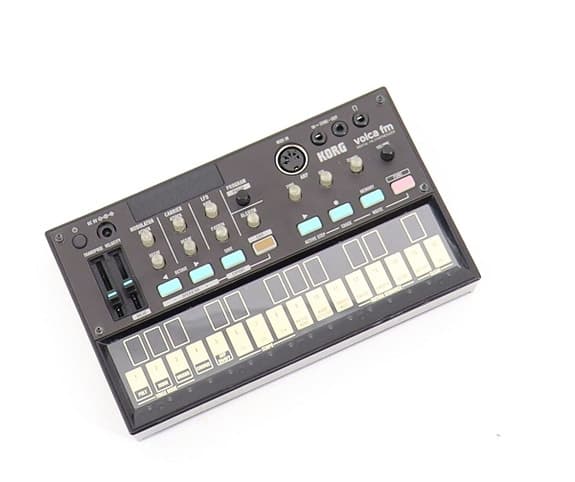 Korg Volca FM syntetisaattori