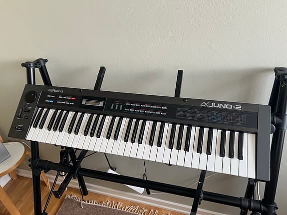 Roland Alpha Juno 2 syntetisaattori