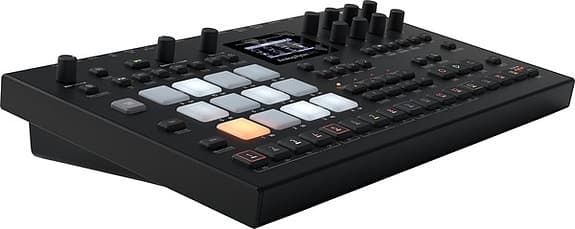 Elektron Analog Rytm MK 2 , analoginen rumpukone ja sampleri