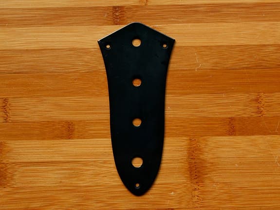 Jazz Bass control plate eli konehuoneen musta teräskansi