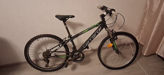 24" carraro revox maastopyörä kunnostettavaksi