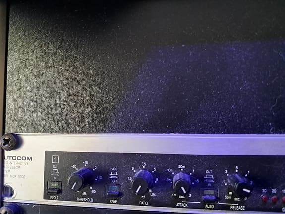 Behringer mdx 1000 compressori