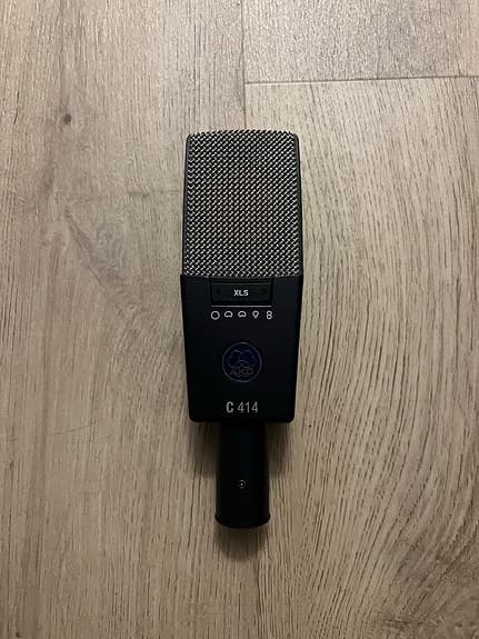 AKG C414 XLS kondensaattorimikrofoni