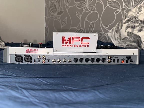 AKAI MPC Renaissance + MPC2 ohjelmisto! ERINOMAINEN KUNTO - image 5