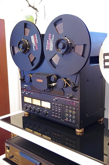 32kg HighEnd Hifiä: Fostex E2 studiokelanauhuri