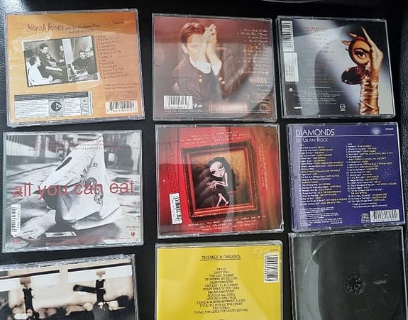 CD -levyjä yhdessä tai erikseen - image 3