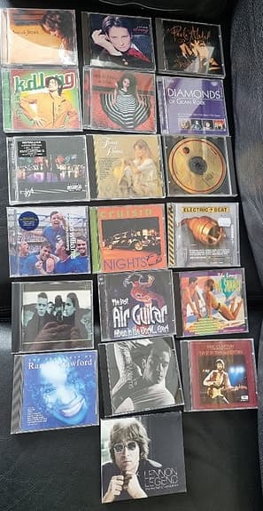 CD -levyjä yhdessä tai erikseen - image 2