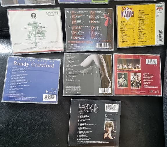 CD -levyjä yhdessä tai erikseen - image 4