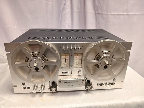 Pioneer RT-701 7" kelanauhuri