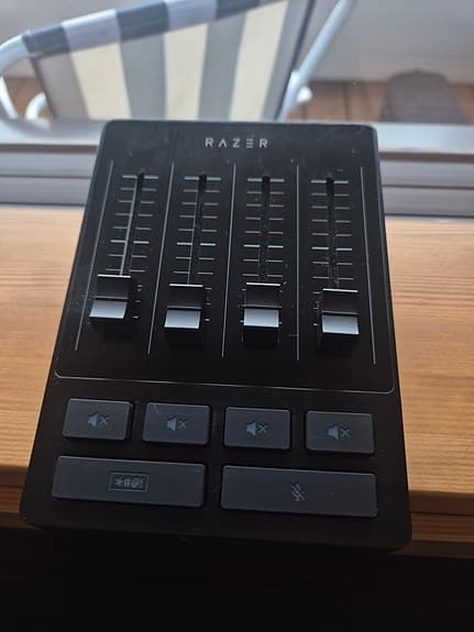 Razer Audio Mixer striimi miksaaja