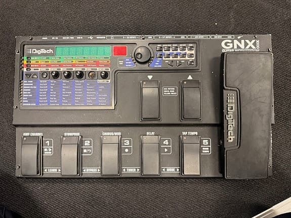 Digitech GNX 3000 efektipedaali käytetty