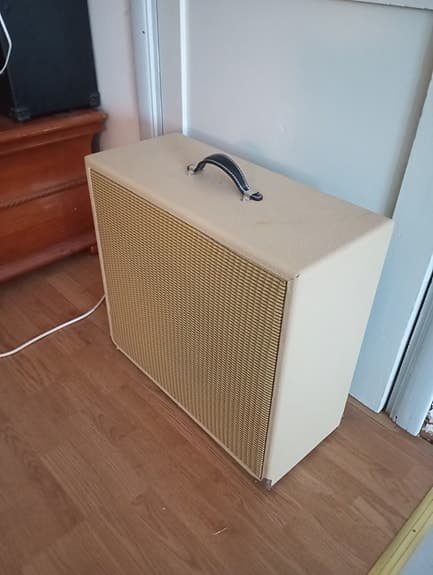 Vahvistinkaappi 12"