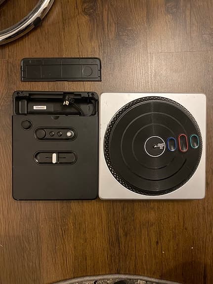 DJ Hero turntable-ohjain Nintendo Wii