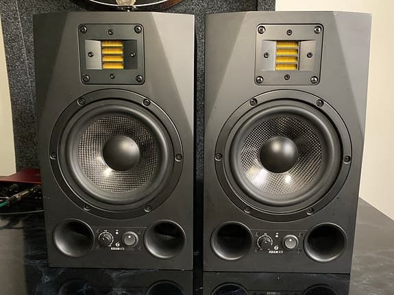 Adam Audio A7X studiomonitorit