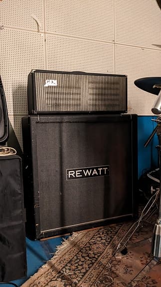 Rewatt 4x12 kaappi