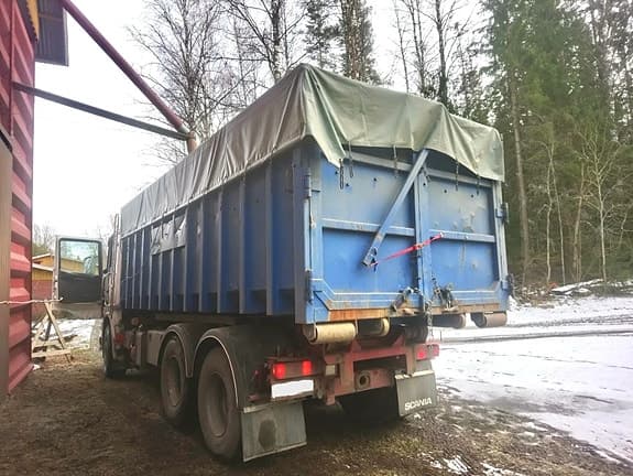 Traktorin Perävaunun kuormapeitteet ja suojapressut, VILJAT SUOJAAN SATEILTA! - image 7