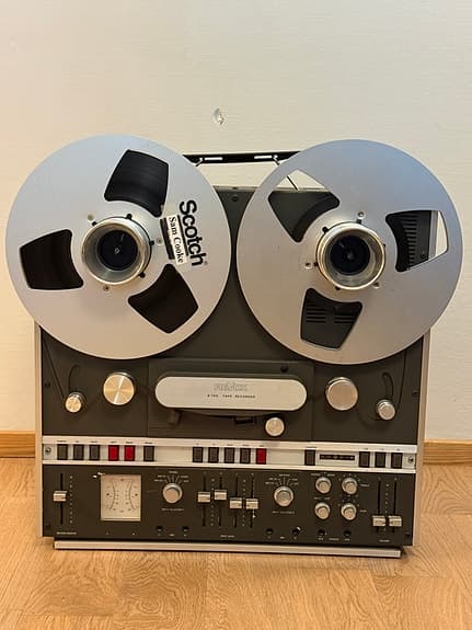 Revox A700 - kelanauhuri