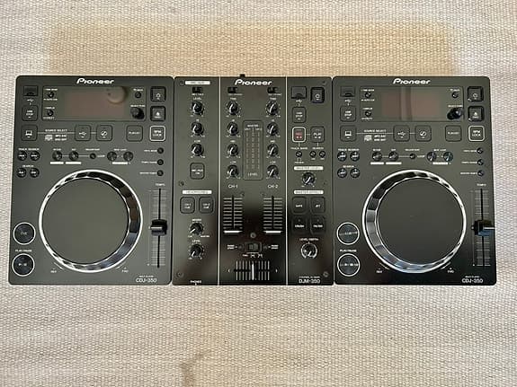 Pioneer DJ-setti: 2 × CDJ-350 + DJM-350 + flight case