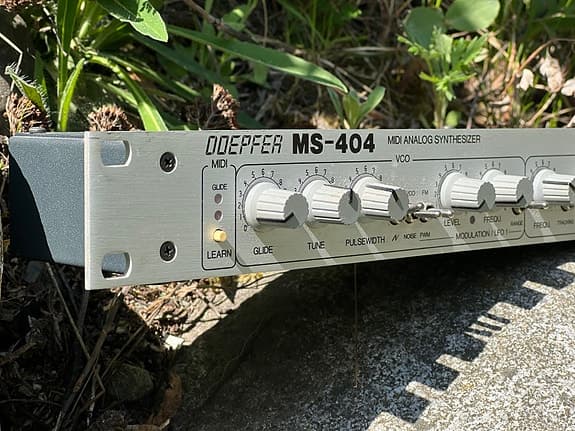 Doepfer MS-404 -syntetisaattorimoduuli