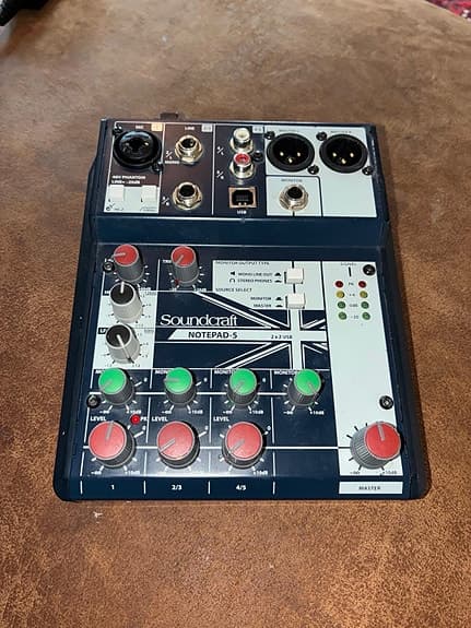 Soundcraft Notepad-5 mikseri