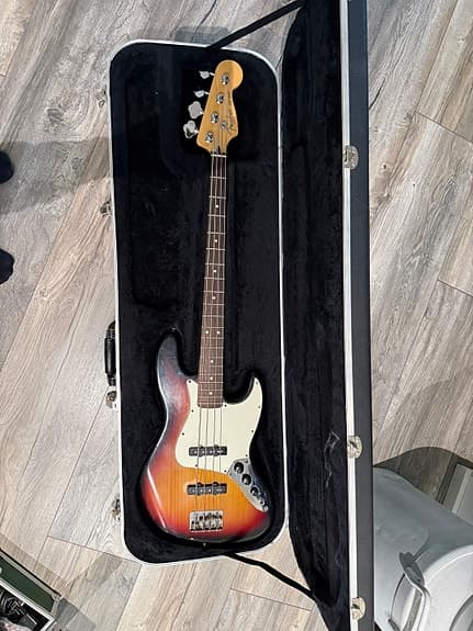 Fender Jazz Bass USA 2003/2004 – 1 150 €