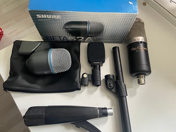 Laadukkaita mikrofoneja (Sennheiser, Shure, Akg)