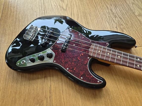 Fender Vintera II 60s Jazz Bass