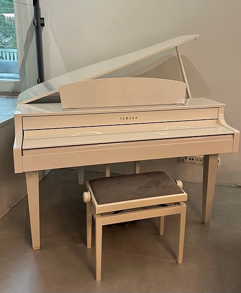 Yamaha Clavinova CLP-565GPWH digitaalinen flyygelipiano valkoinen
