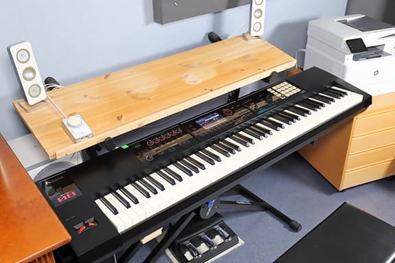 Roland FA-08 Työasemasyntetisaattori - image 2