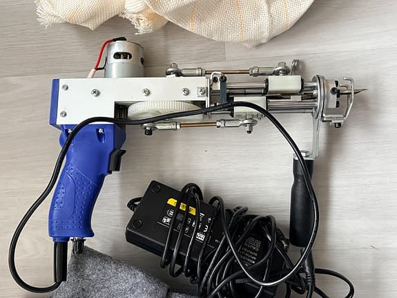 Tuftauspistooli AK Max 2-in-1 tufting gun set